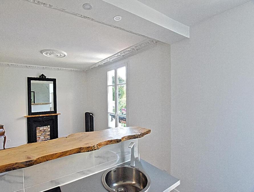 2 Pieces Apartment Asnières